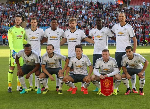 她带着女儿 她带着女儿